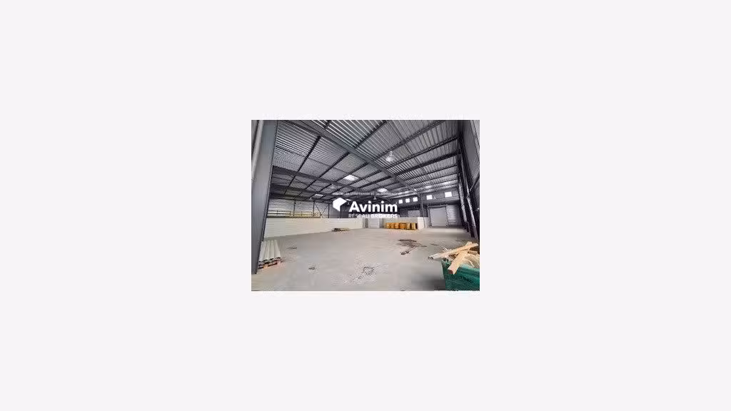 Local atelier ou stockage 799m² ZA de Beauvoir