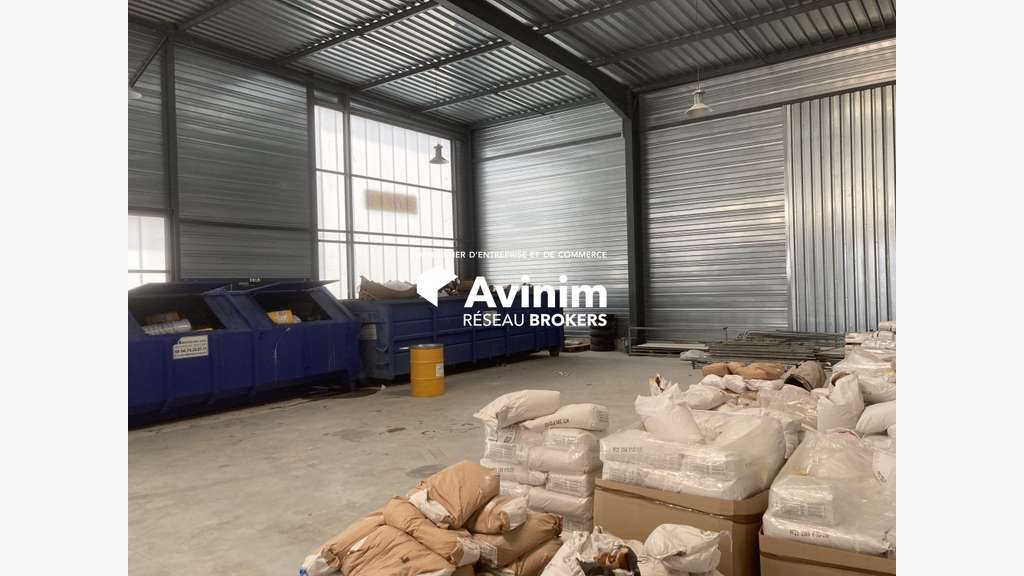 Local atelier ou stockage 799m² ZA de Beauvoir