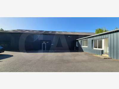 A louer bâtiment d'activité 630m² za Châteaubourg