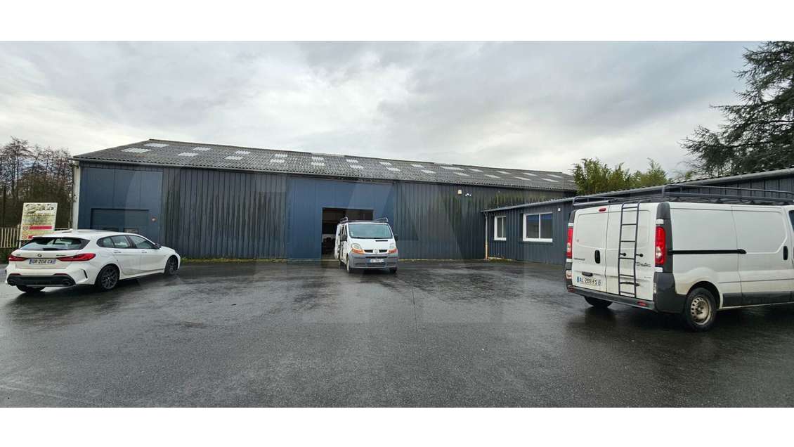 A louer bâtiment d'activité 630m² za Châteaubourg