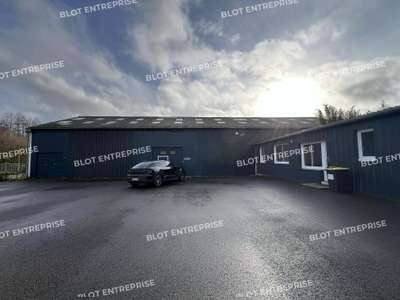A louer local d'activités 630m² à Châteaubourg