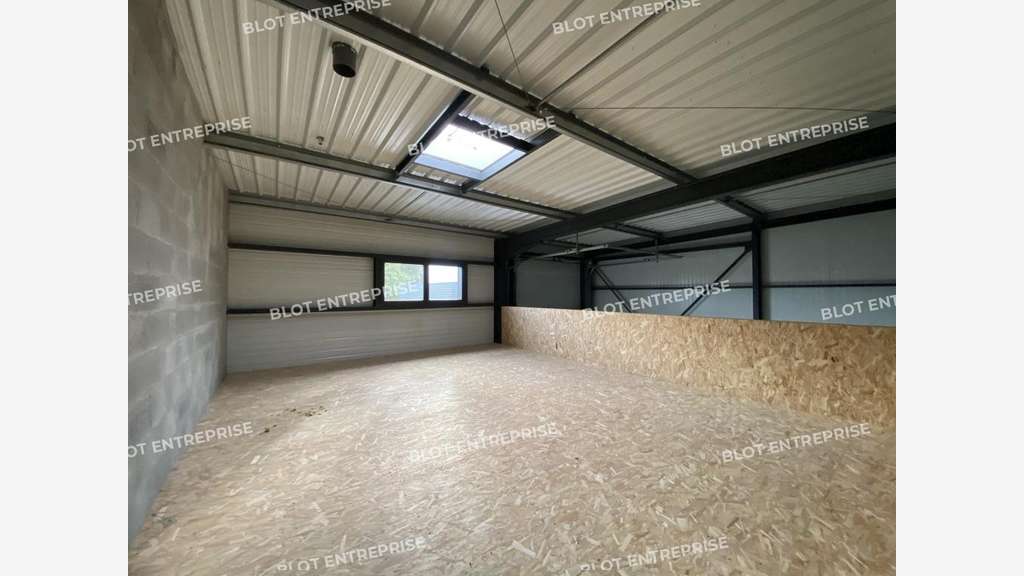 Loue cellule d'activités neuve 194m² Chateaubourg