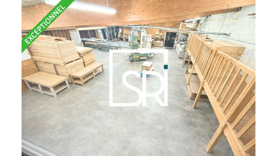 Bâtiment indépendant 576m² à louer à Châteaugay