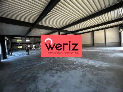 Locaux d'activité - entrepôt de 456 m² non divisib