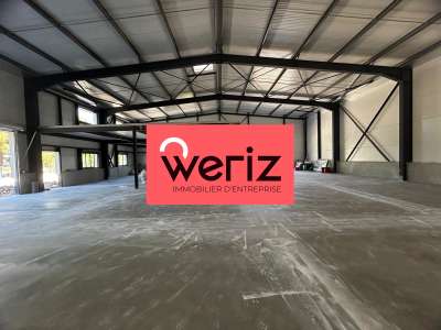 Locaux d'activité - entrepôt de 912 m² non divisib