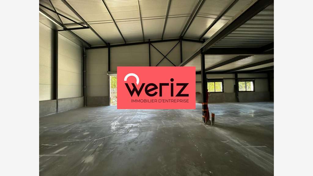 A louer local activité 912m² à Châteauneuf 13220