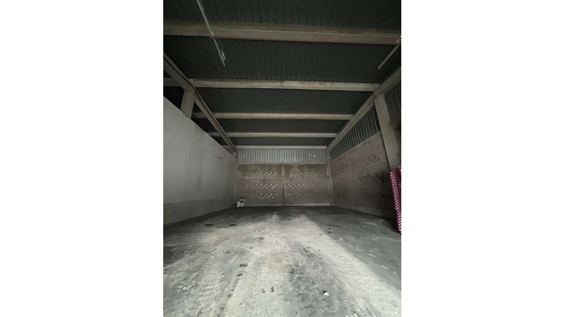 Entrepôt de stockage 250m² à louer à Châteaurenard