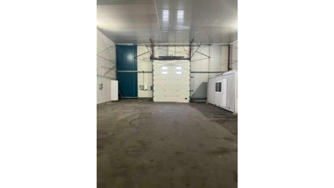 Entrepôt de stockage 500m² à louer à Châteaurenard