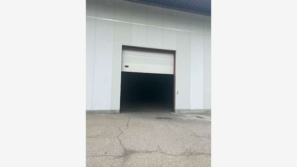 Entrepôt de stockage 500m² à louer à Châteaurenard