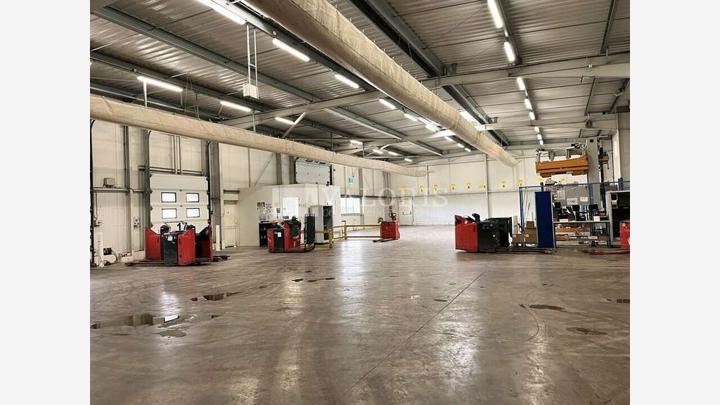 Entrepôt logistique 10200m² à louer Châteaurenard