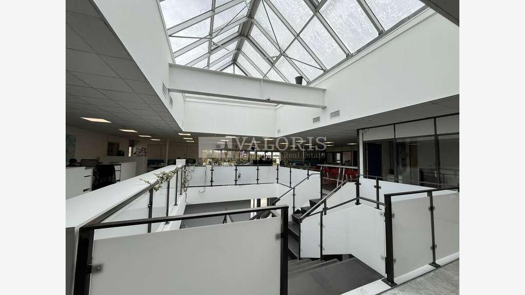 Entrepôt logistique 10200m² à louer Châteaurenard