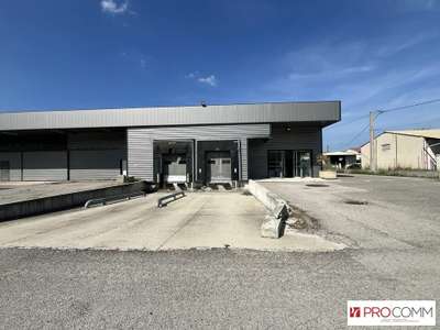 À louer local d'activité de 715m² à Châteaurenard