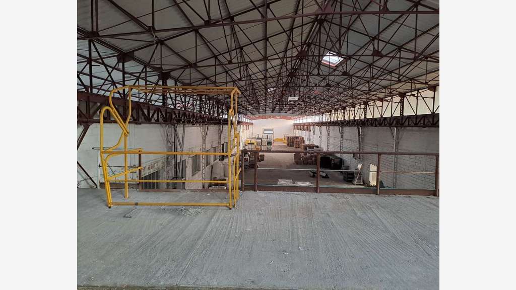 À louer – Entrepôt de 5 200 m² à Châteauroux – Ind