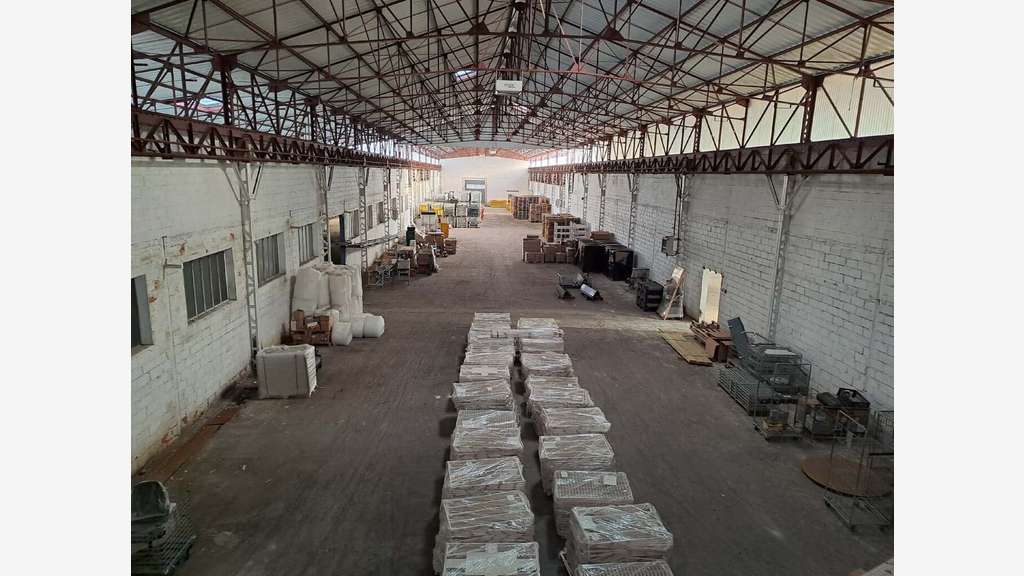 À louer – Entrepôt de 5 200 m² à Châteauroux – Ind