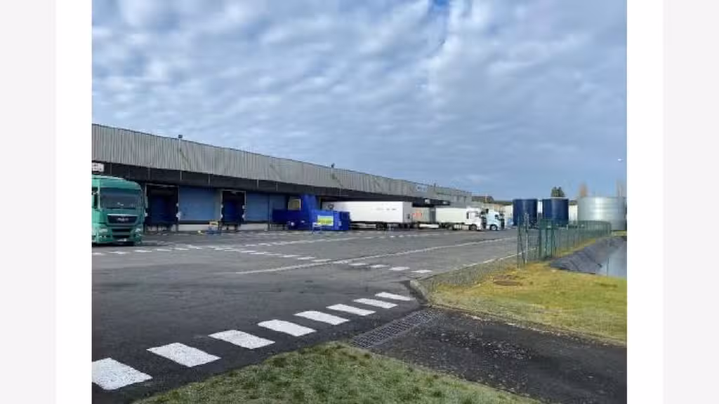 À louer ou à vendre – Bâtiment industriel de 22,8