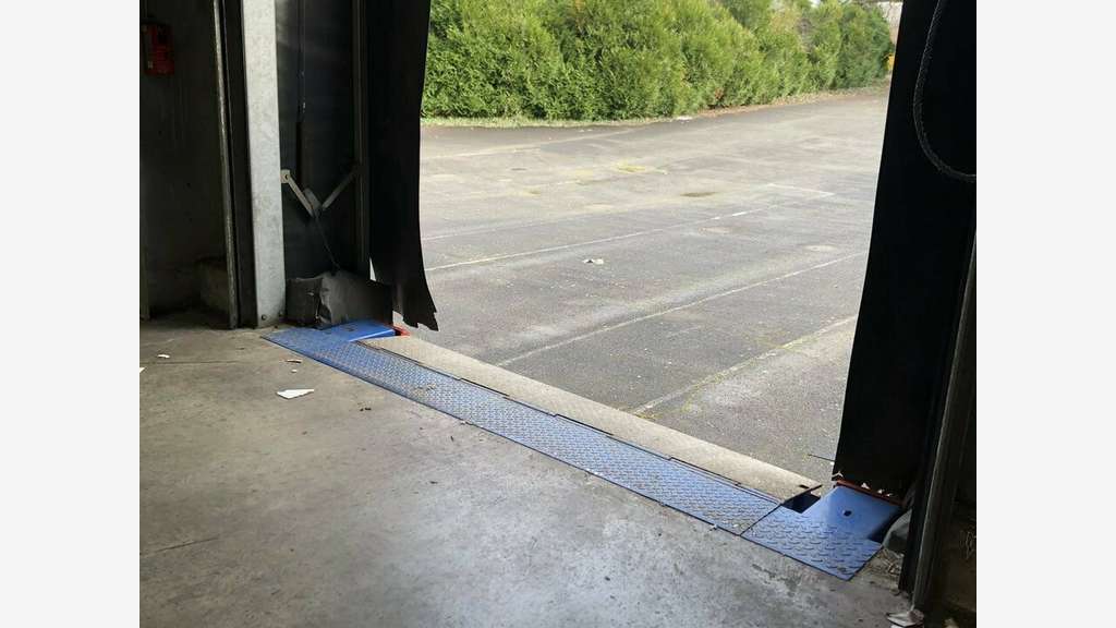 Entrepôt de 10 500m² à louer prox Châtellerault