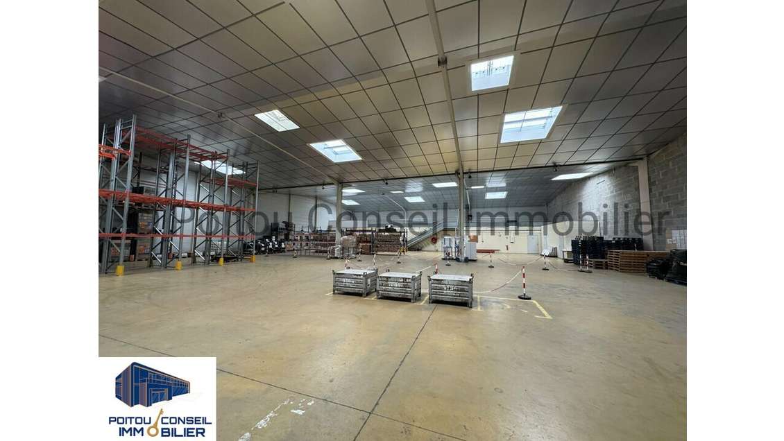 Loue local d'activité 1200m² Chauray Mendés France