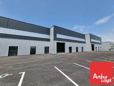 Location Locaux d'activités - Entrepôts à Chauray