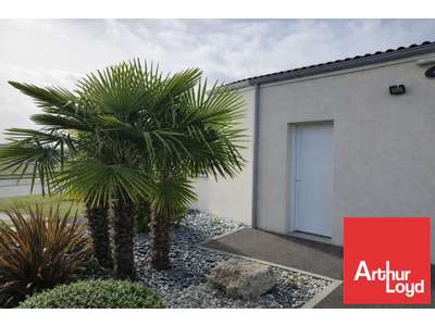 Location Locaux d'activités - Entrepôts à Chauray