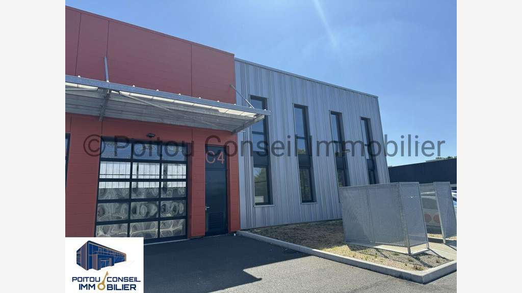 Loue local d'activité neuf de 1385m² à Chauray
