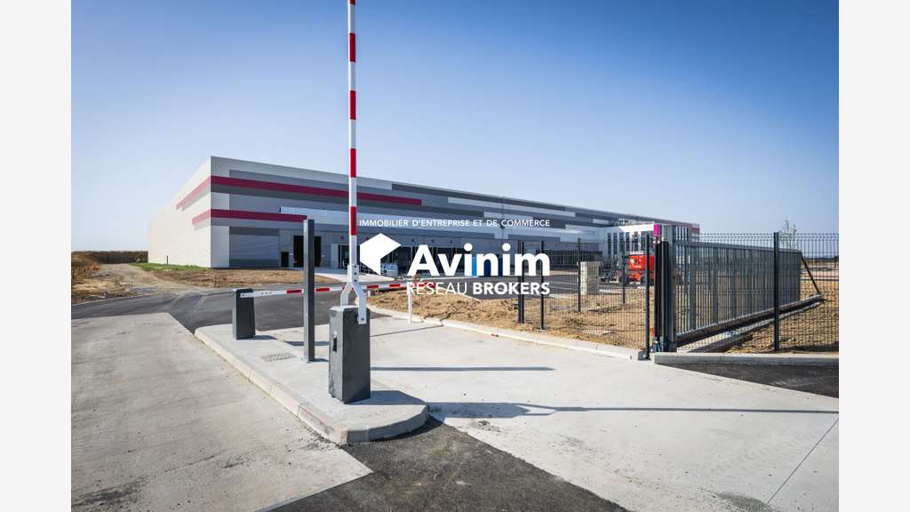 A louer plateforme logistique 18 970m² en Vendée