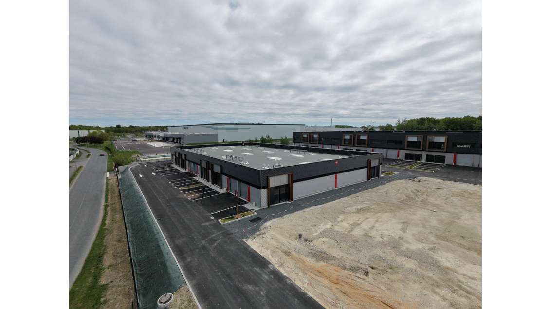 A louer Cellule commerciale de 152m² à Chécy