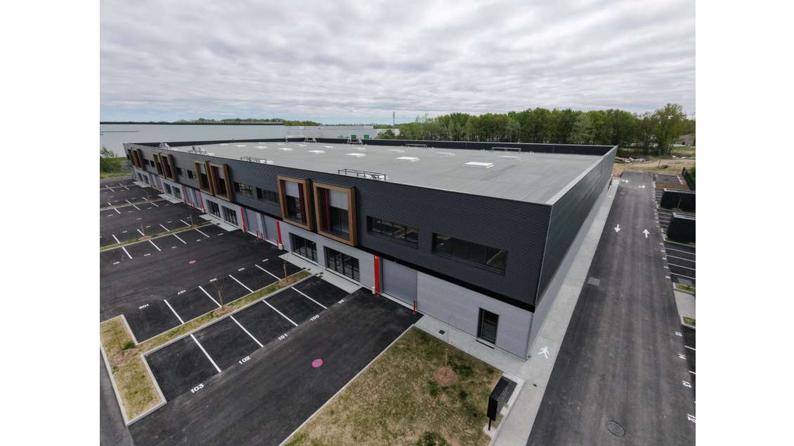 A louer cellule commerciale de 638m² à Chécy