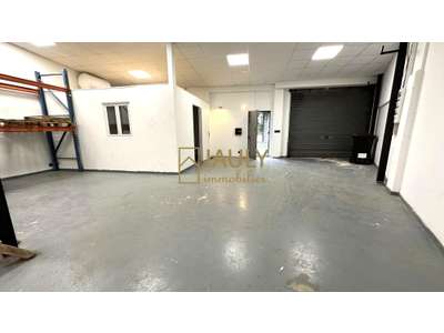 Location Locaux d'activités - Entrepôts à Chelles