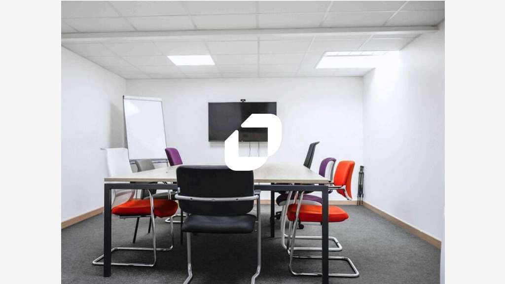 A louer Local d'activité 202m² Chelles