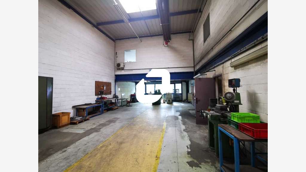 A louer Local d'activité 1063m² Chelles