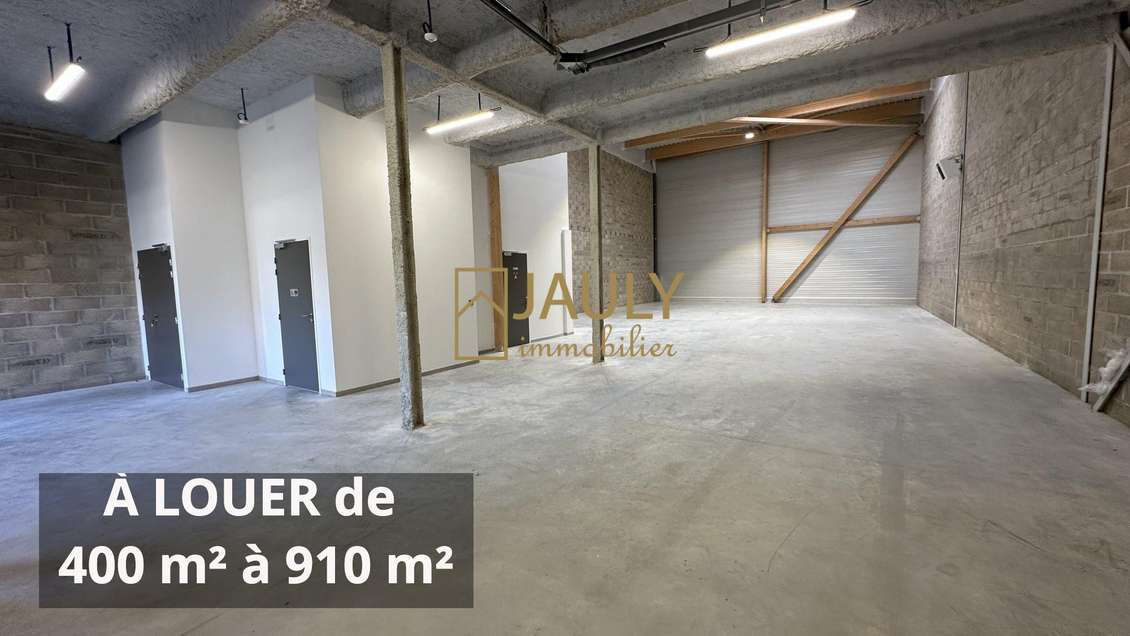 A louer entrepôt & bureaux 407m² Parc de Coupvray