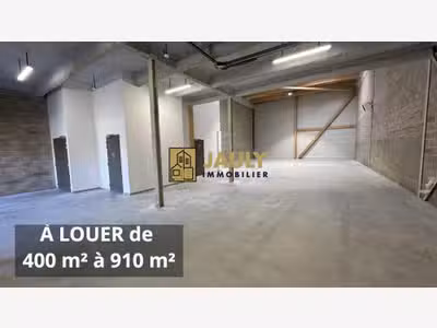 A louer entrepôt & bureaux 407m² Parc de Coupvray