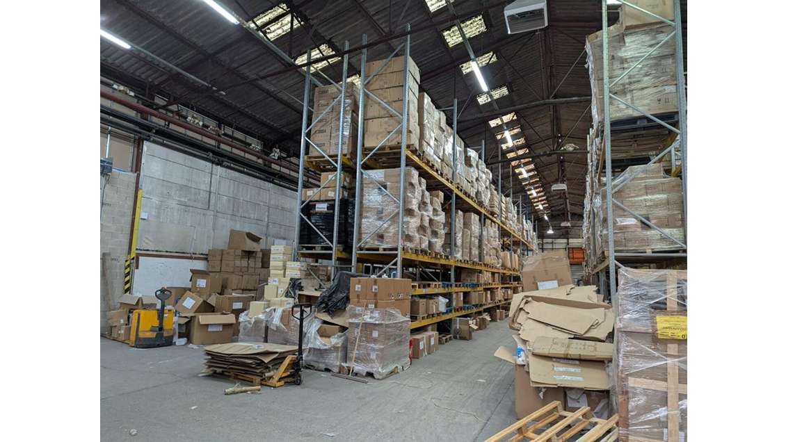 Entrepôt 2000m² à louer à Chevrières à 5min A1