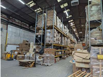 Location Locaux d'activités - Entrepôts à Chevrières