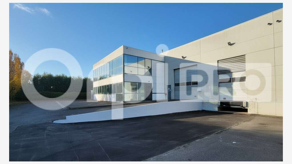 Bâtiment logistique 3980m² à louer Chilly-Mazarin