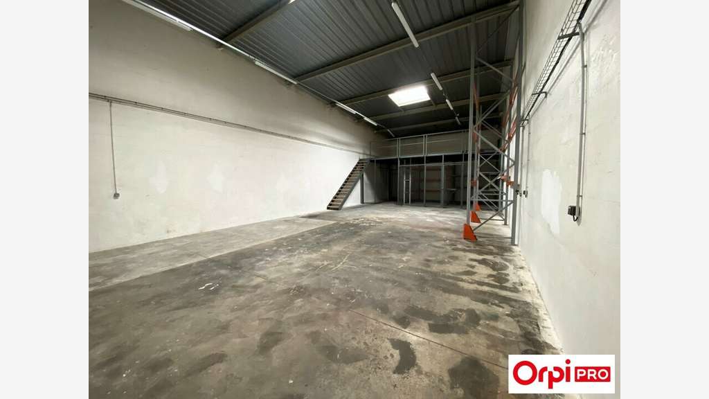 A louer local d'activités 279m² à Chilly-Mazarin