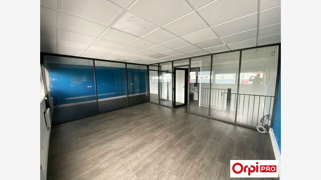 A louer local d'activités 279m² à Chilly-Mazarin