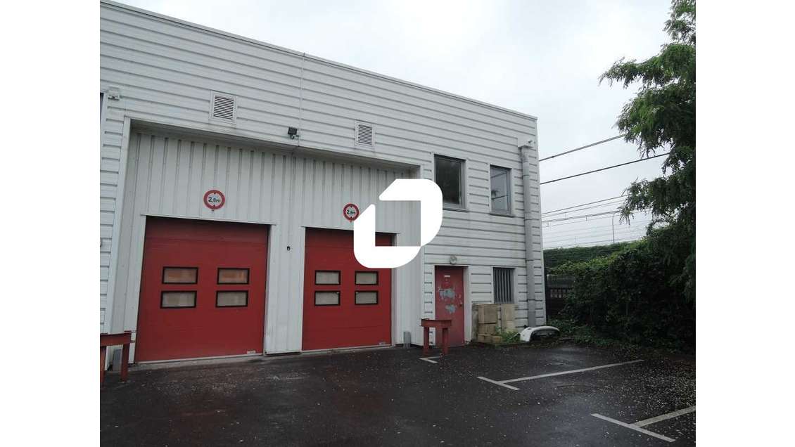 A louer Local d'activité 235m² Choisy le roi