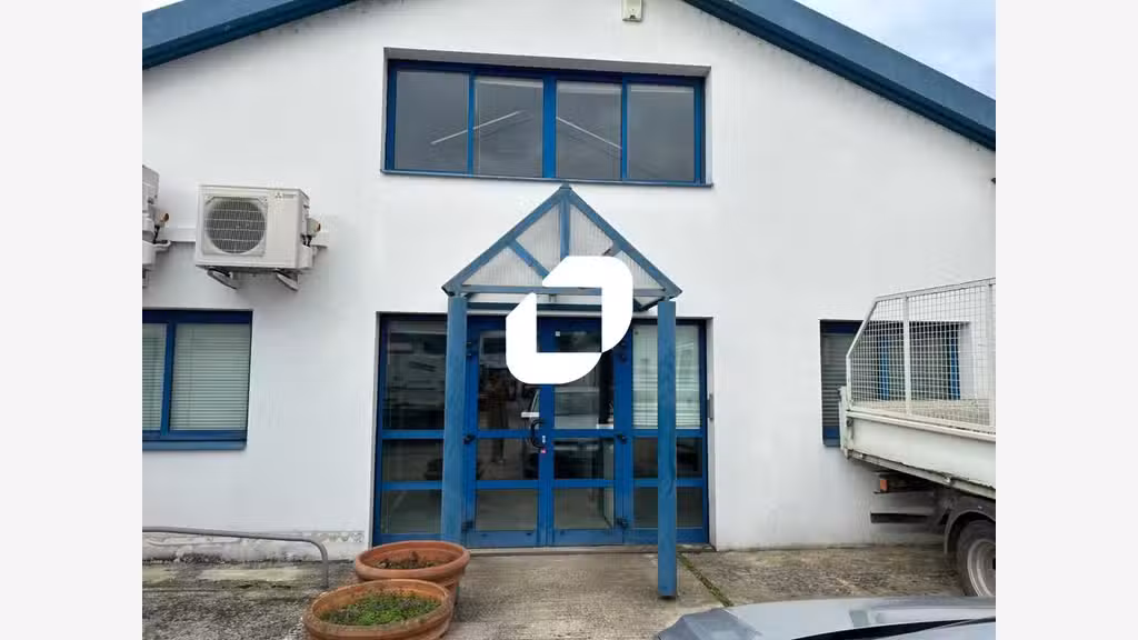 A louer Local d'activité 311m² Choisy le roi