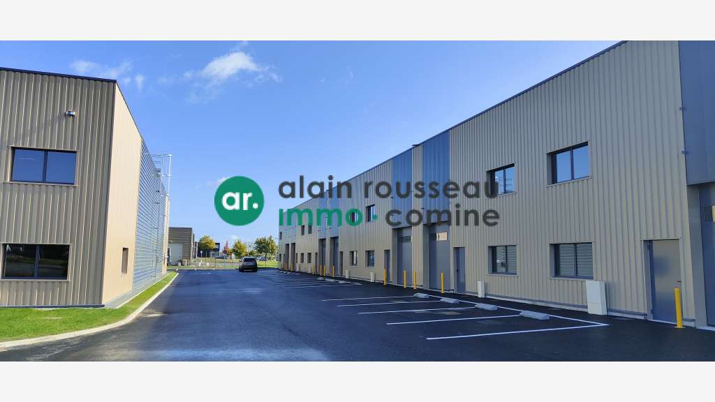 A louer local 240m² empl stratégique à Cholet 