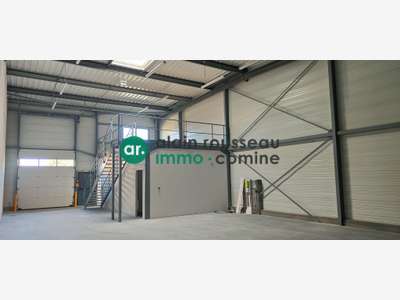 A louer local 240m² empl stratégique à Cholet 