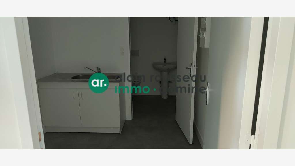 A louer local d'activité 480m² à Cholet 