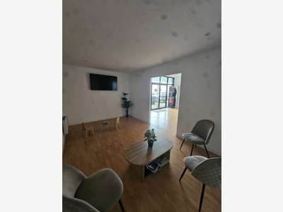 A louer local de 450m² en zone commerciale Cholet