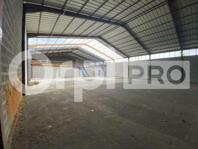 A louer local activité 1045m² Civrieux-d'Azergues