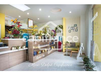 Location Locaux commerciaux - Boutiques à Claira