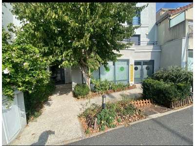 Location Locaux d'activités - Entrepôts à Clamart