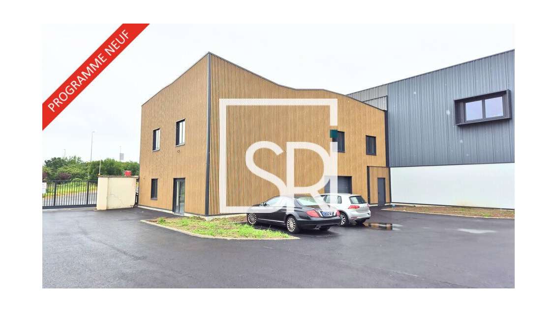 Local 322m² neuf à Clermont-Ferrand ZI le Brézet