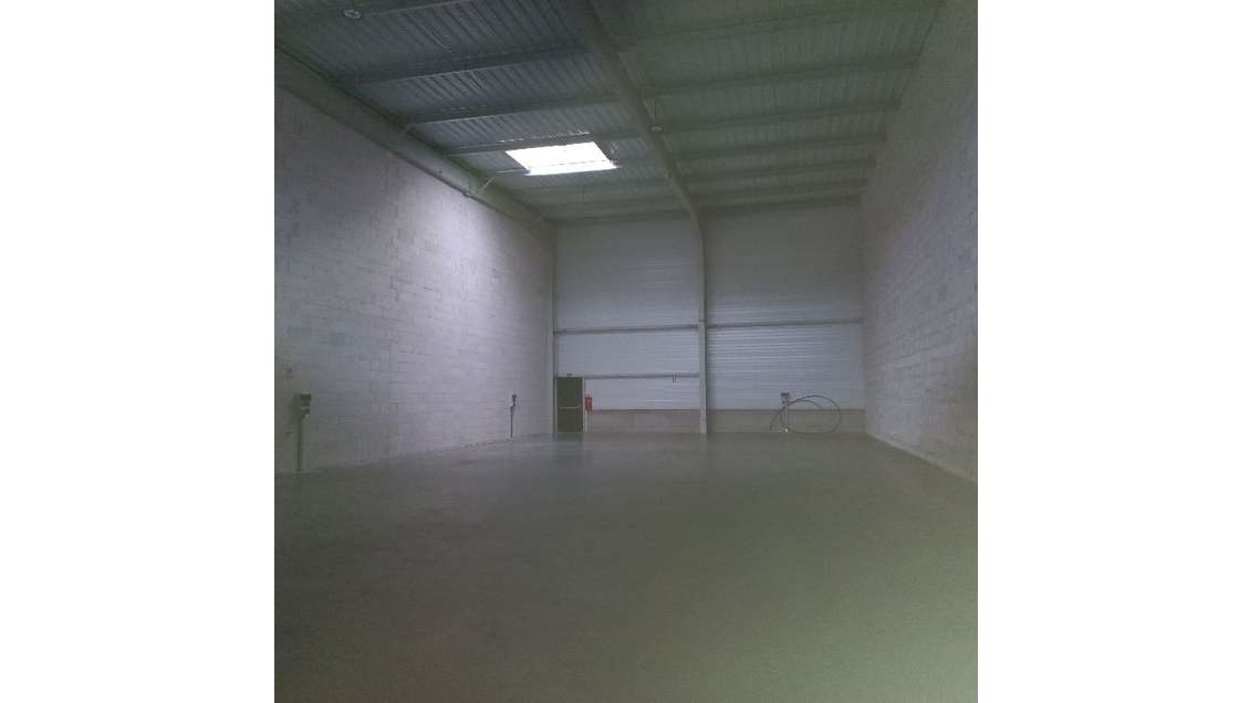 A louer locaux d'activité 384m² à Clermont-Ferrand