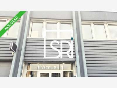 Entrepôt et bureaux 167m² à louer Clermont Ferrand
