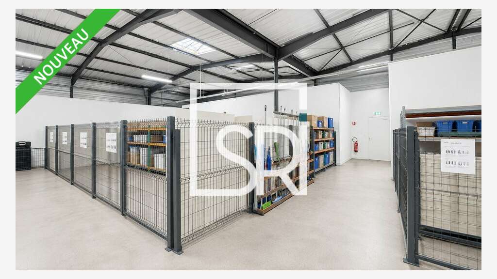 Entrepôt 1605m² à louer Clermont-Ferrand ZA Brézet